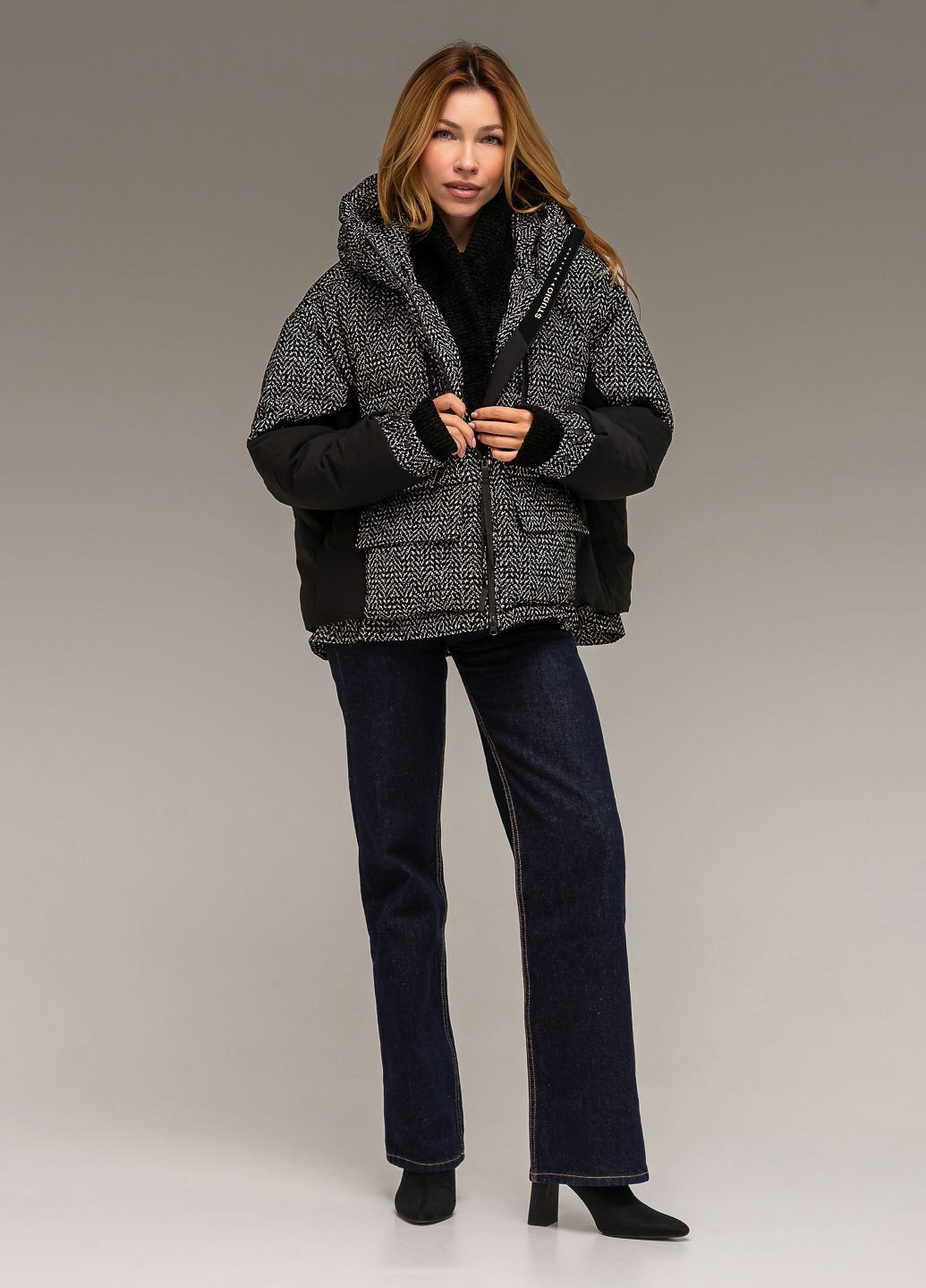 Черно-белый Пуховик Yimosis