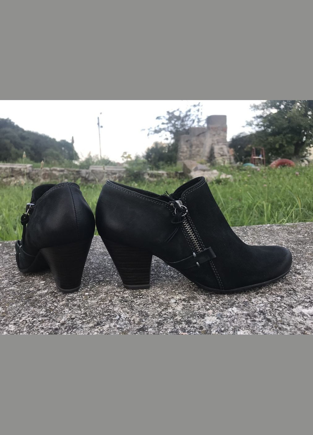 Осенние демисезонные ботинки Marco Tozzi из натурального нубука