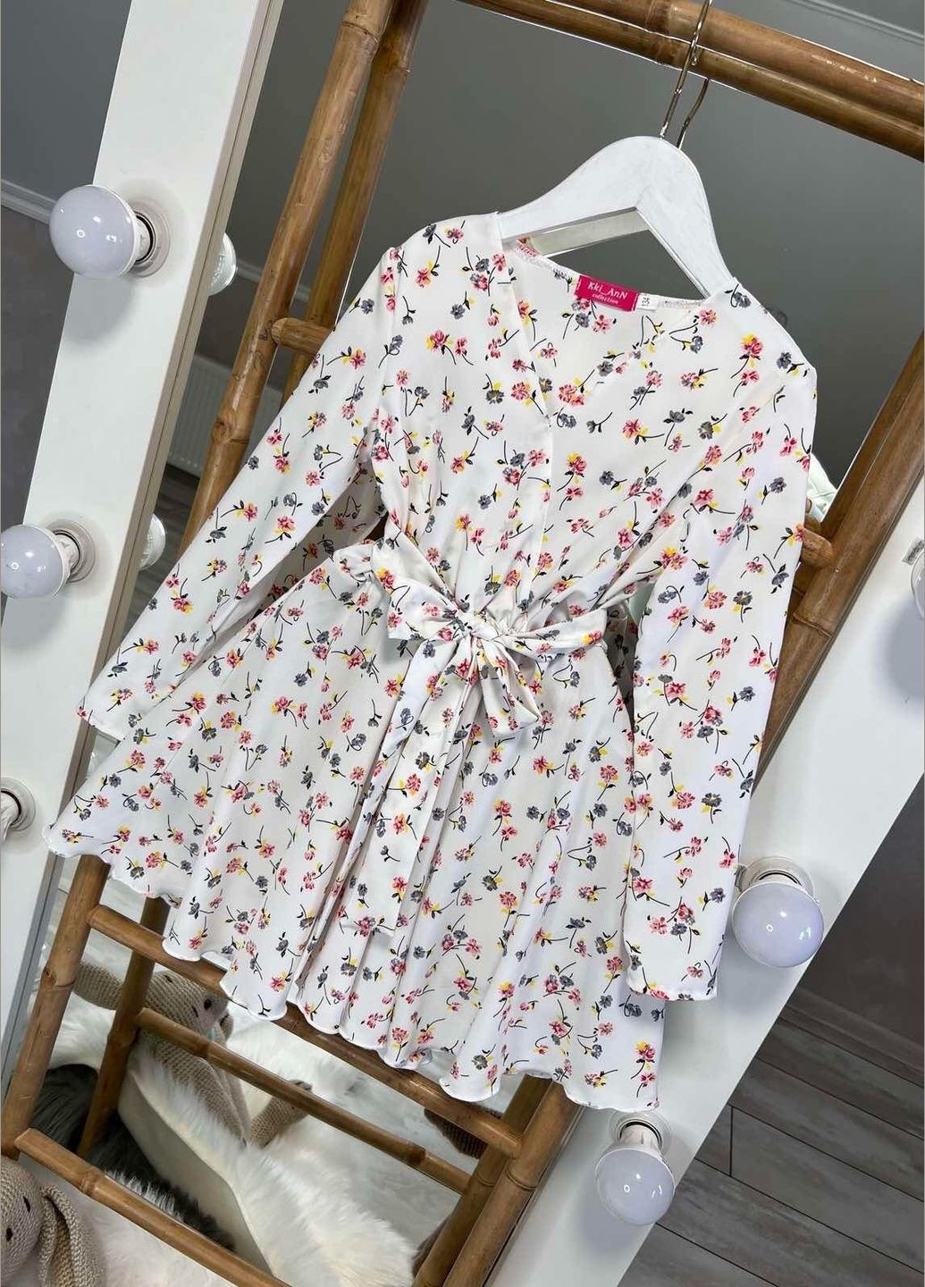 Белое невероятное воздушное платье для настоящей леди Україна (305063470)