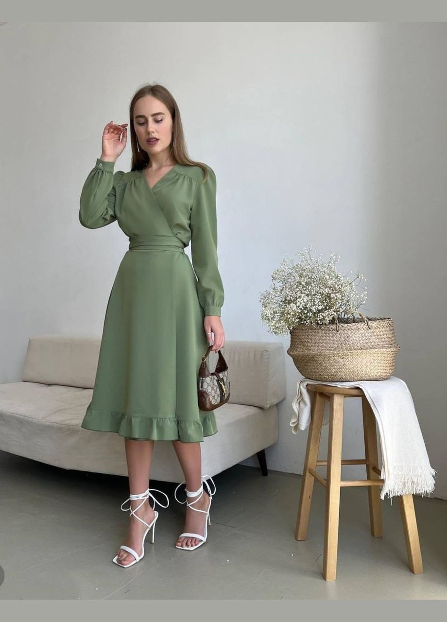 Оливковое кэжуал платье N.Family однотонное