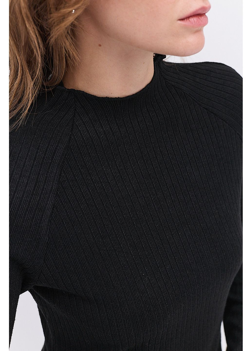 Женский трикотажный лонгслив в черный рубчик с асимметричным низом Arjen (364967537)