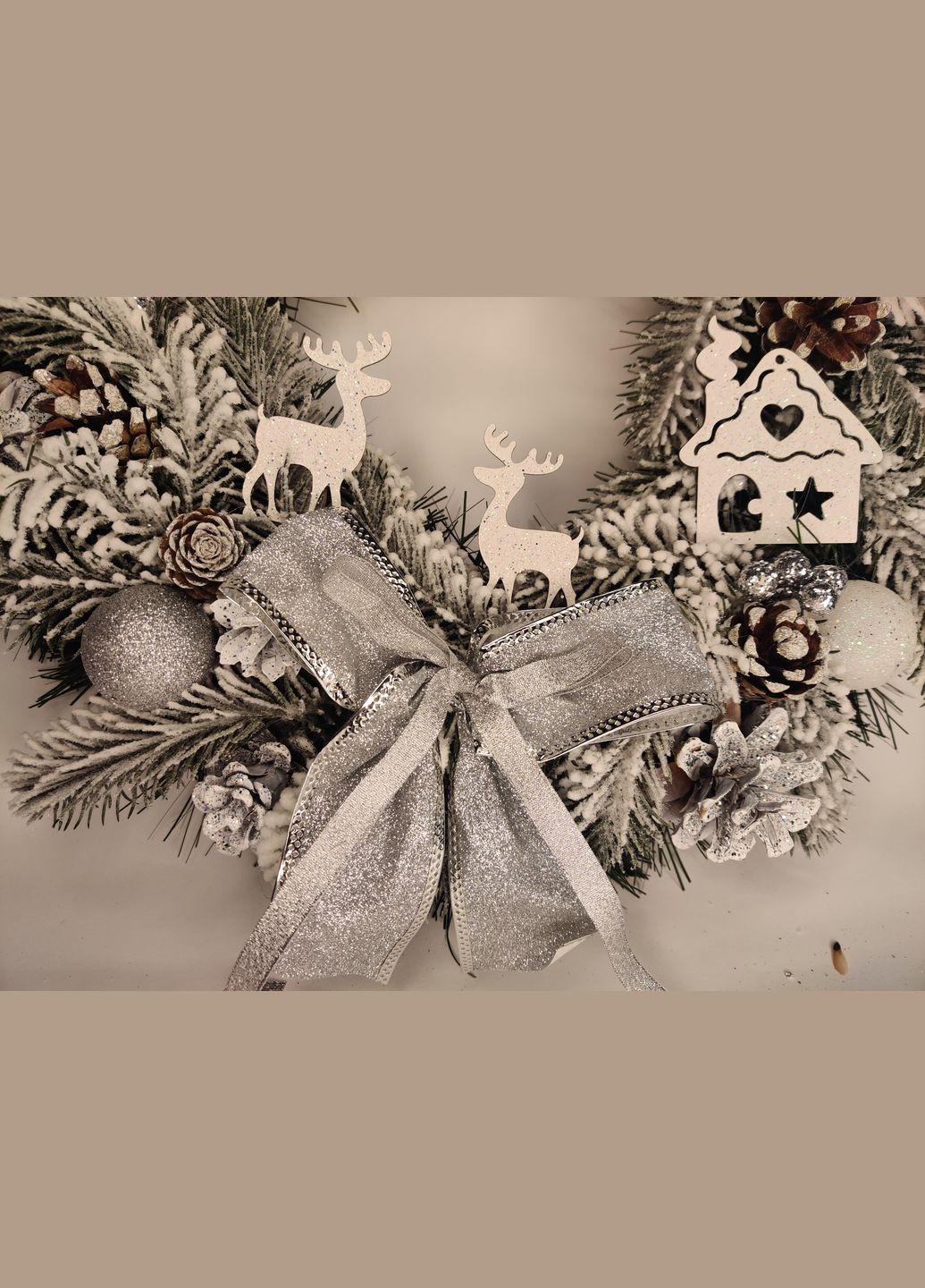 Різдвяний новорічний вінок 40см. з Натуральним декором Святковий для інтер'єру, дверей, столу в Фірмовій упаковці Vela (273469375)