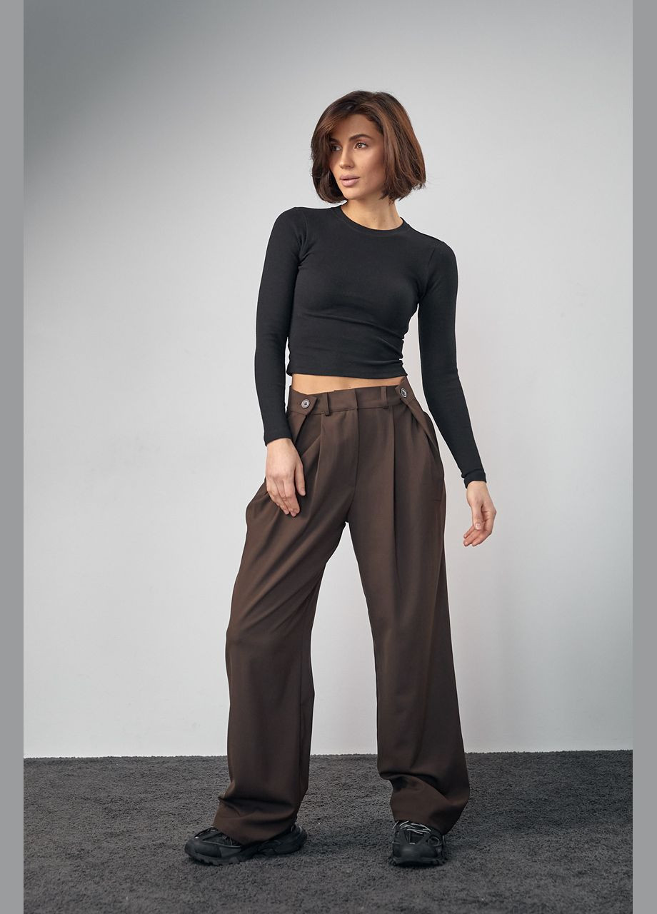 Класичні штани з акцентними гудзиками на поясі - темно-коричневий Lurex (278400624)