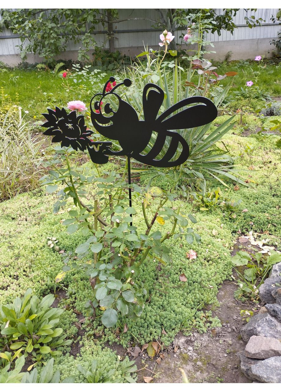 Фигура из металла Пчела для сада – декоративное садовое украшение, садовый декор из стали No Brand (368896418)