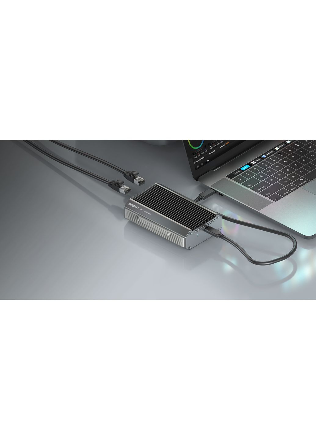 Адаптер USB 4 Thunderbolt 3/4 10GbE RJ45 Qnap (360605047)