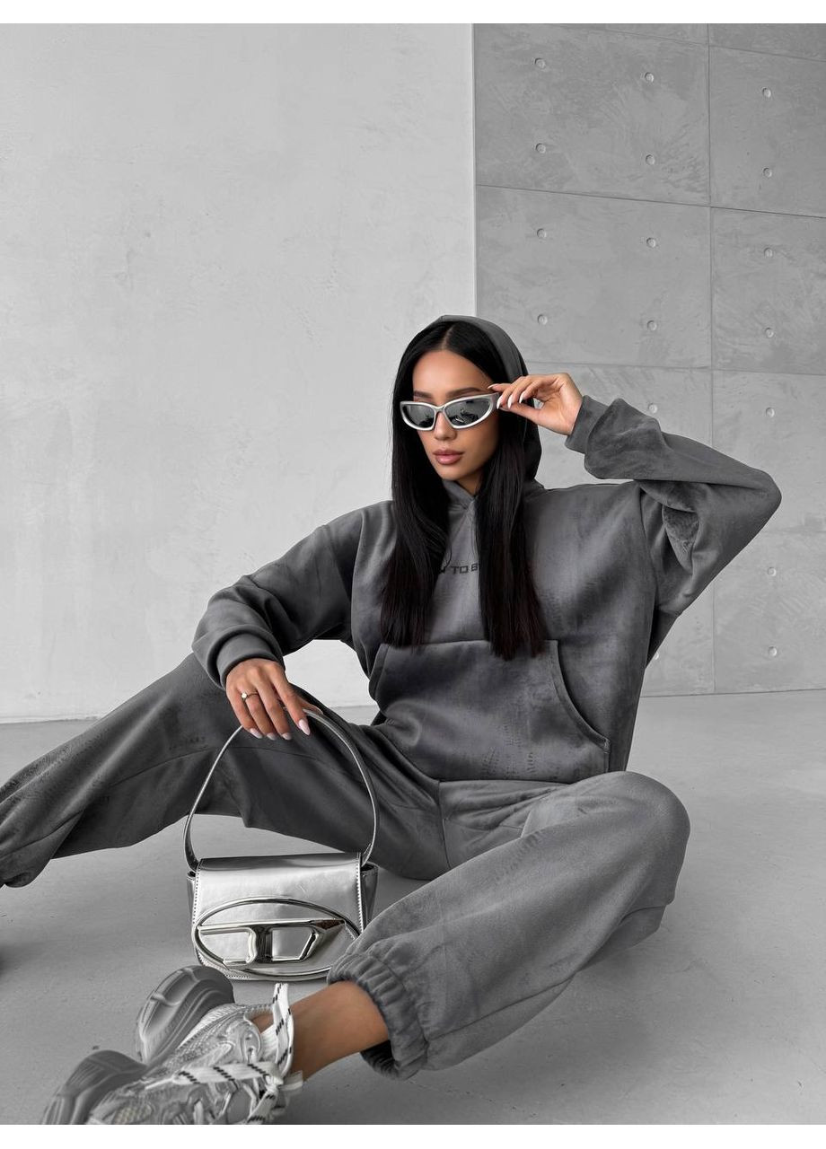 Женский теплый велюровый костюм с капюшоном графитового цвета 35699 No Brand (366420928)