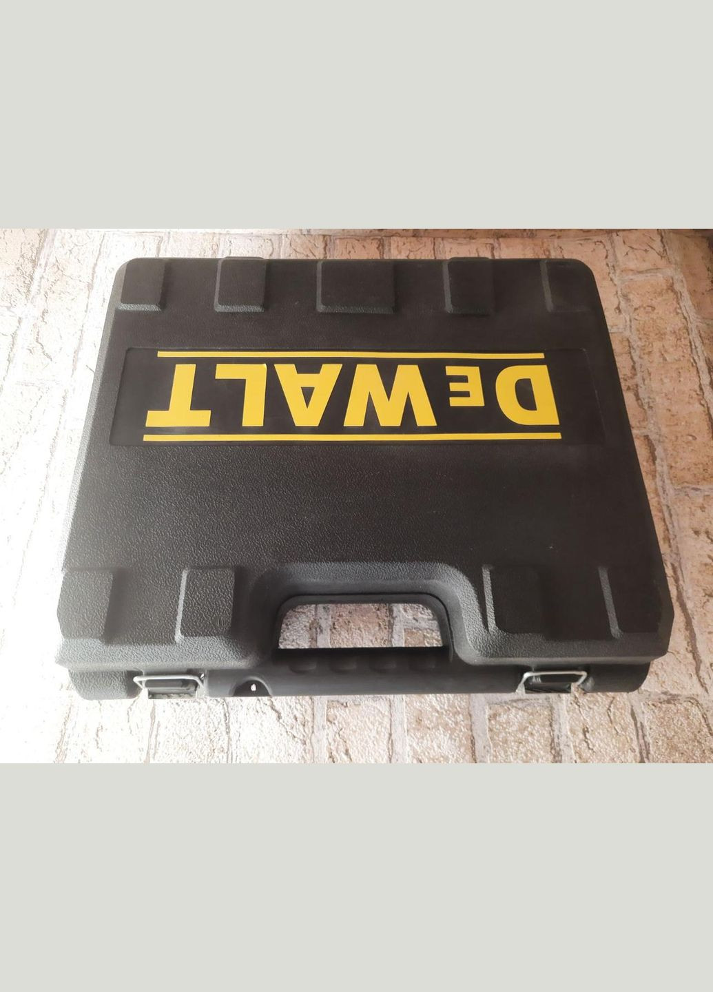 Шуруповерт аккумуляторный 24V DCD771 с 2ма аккумуляторами DeWALT (301941370)