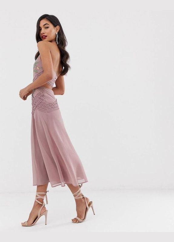 Розовое платье меди с вырезами и цветочной вышивкой Asos