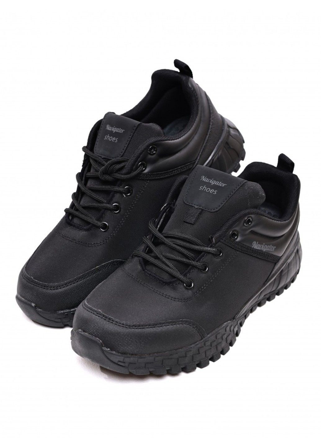 Чорні кросівки чоловічі Navigator