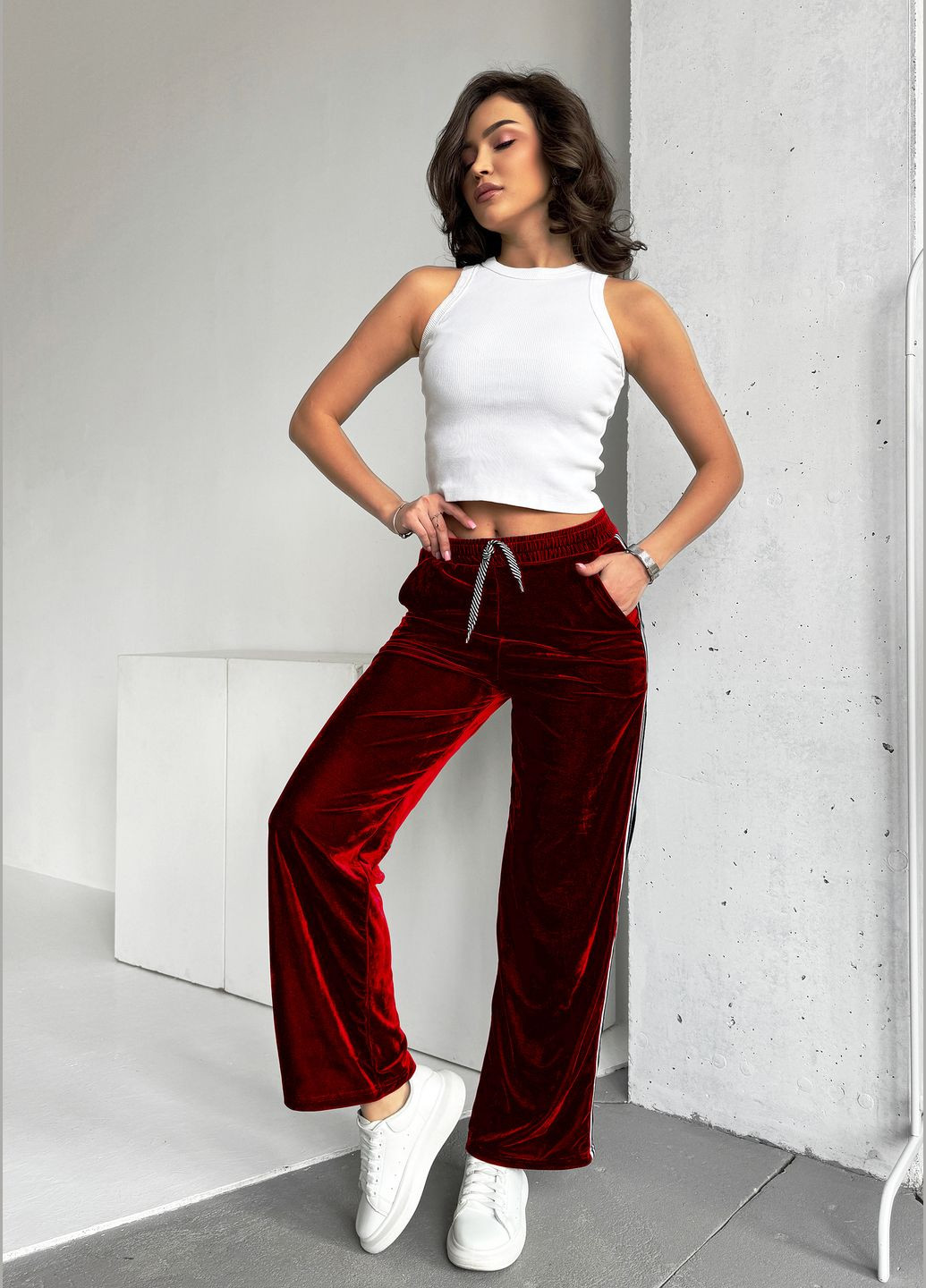 Стильні практичні штани з м'якого велюру INNOE Штани (322236458)