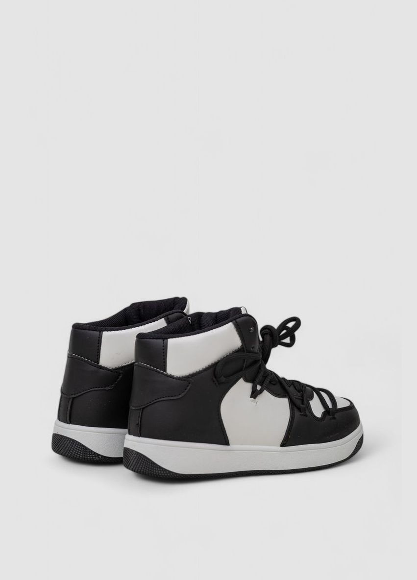 Кросівки жіночі Fashion 243R721 чорно-білі демісезони (302947682)