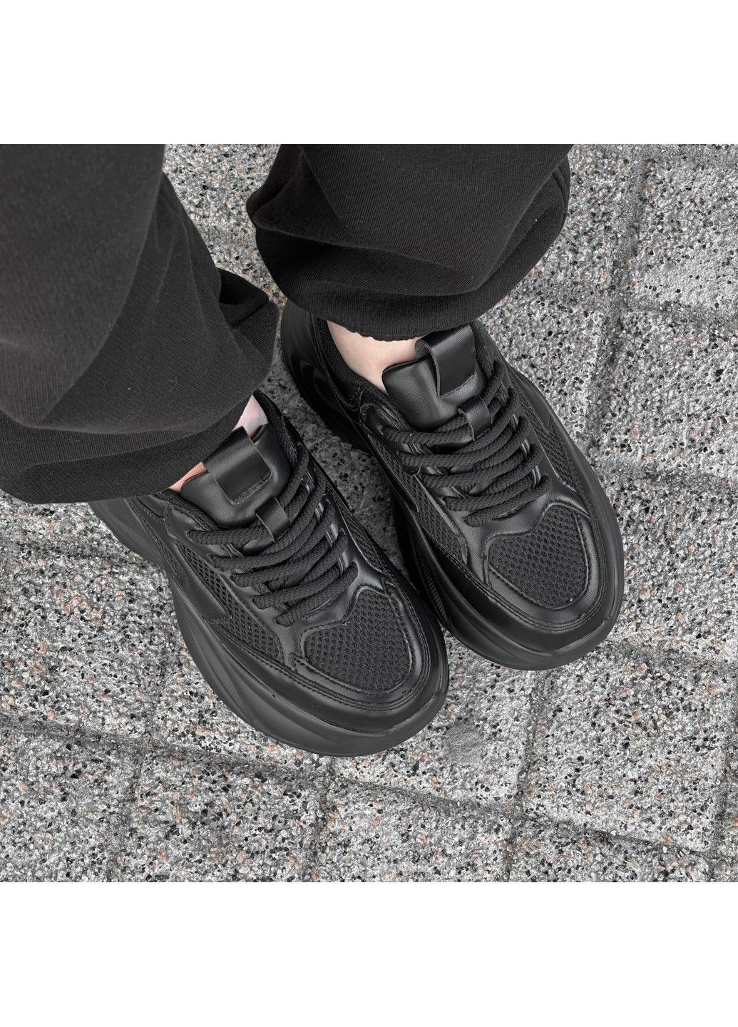 Черные демисезонные кроссовки bl Ailaifa