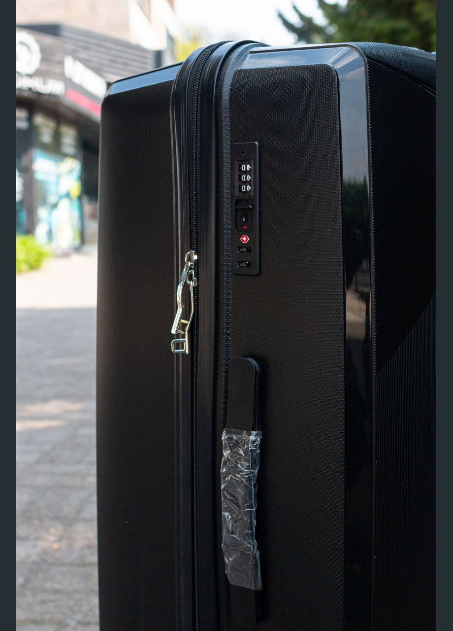 Чемодан полипропилен 100% большой L размер, цвет красный Wings CKT01 (338182635)