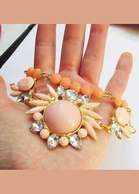 Массивное бледно-розовое колье в кристаллах, 206 Fashion Jewelry (347629135)