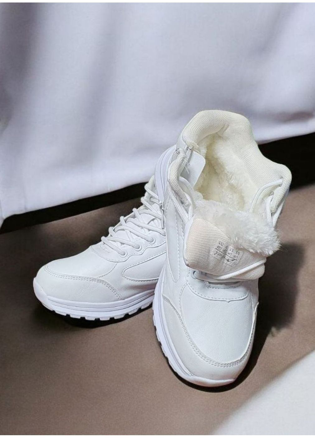 Белые кроссовки зимние No Brand