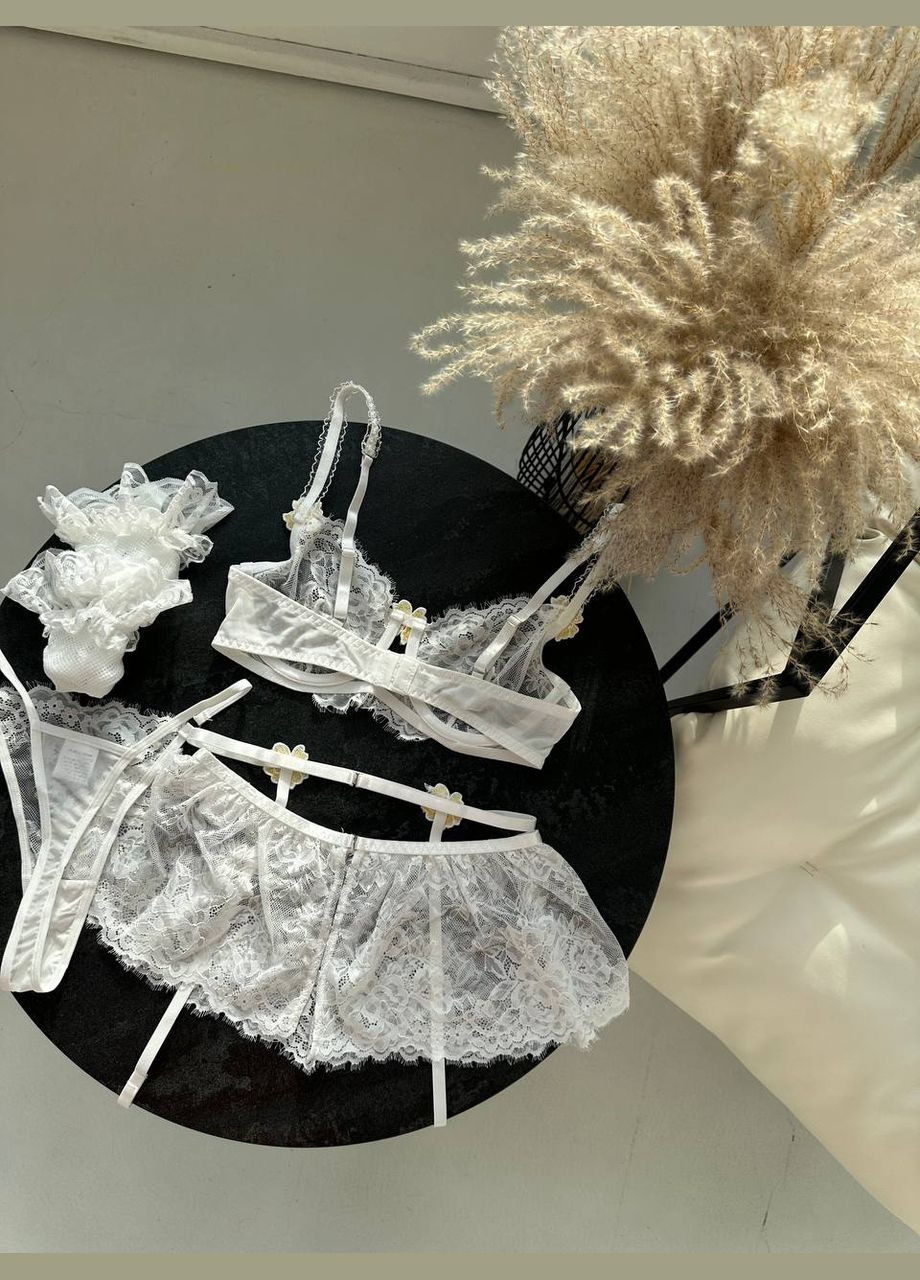 Белый комплект нижнего белья Domino