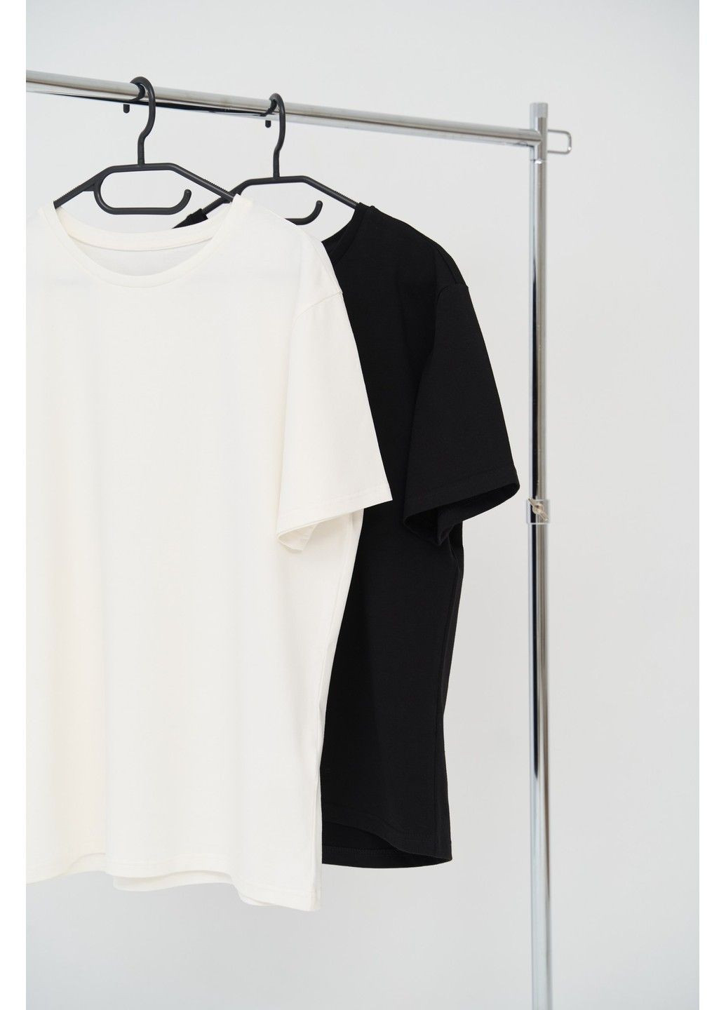 Комбінована набір футболок чоловічих cotton basic 2 шт (молочна, чорна) Handy Wear