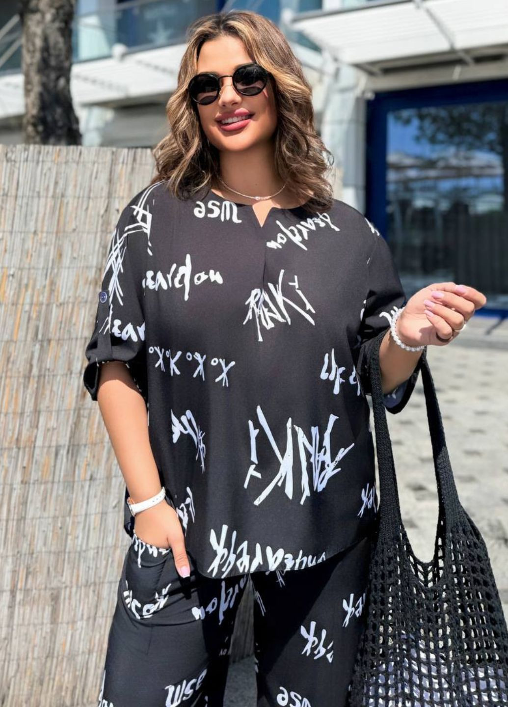 Изысканный легкий летний повседневный костюм двойка с принтом: блуза + брюки Allthings (342113590)