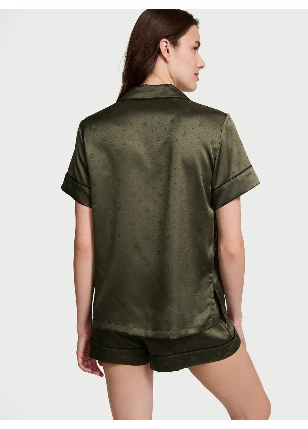 Зеленая всесезон сатиновая пижама glazed satin short pajama set Victoria's Secret