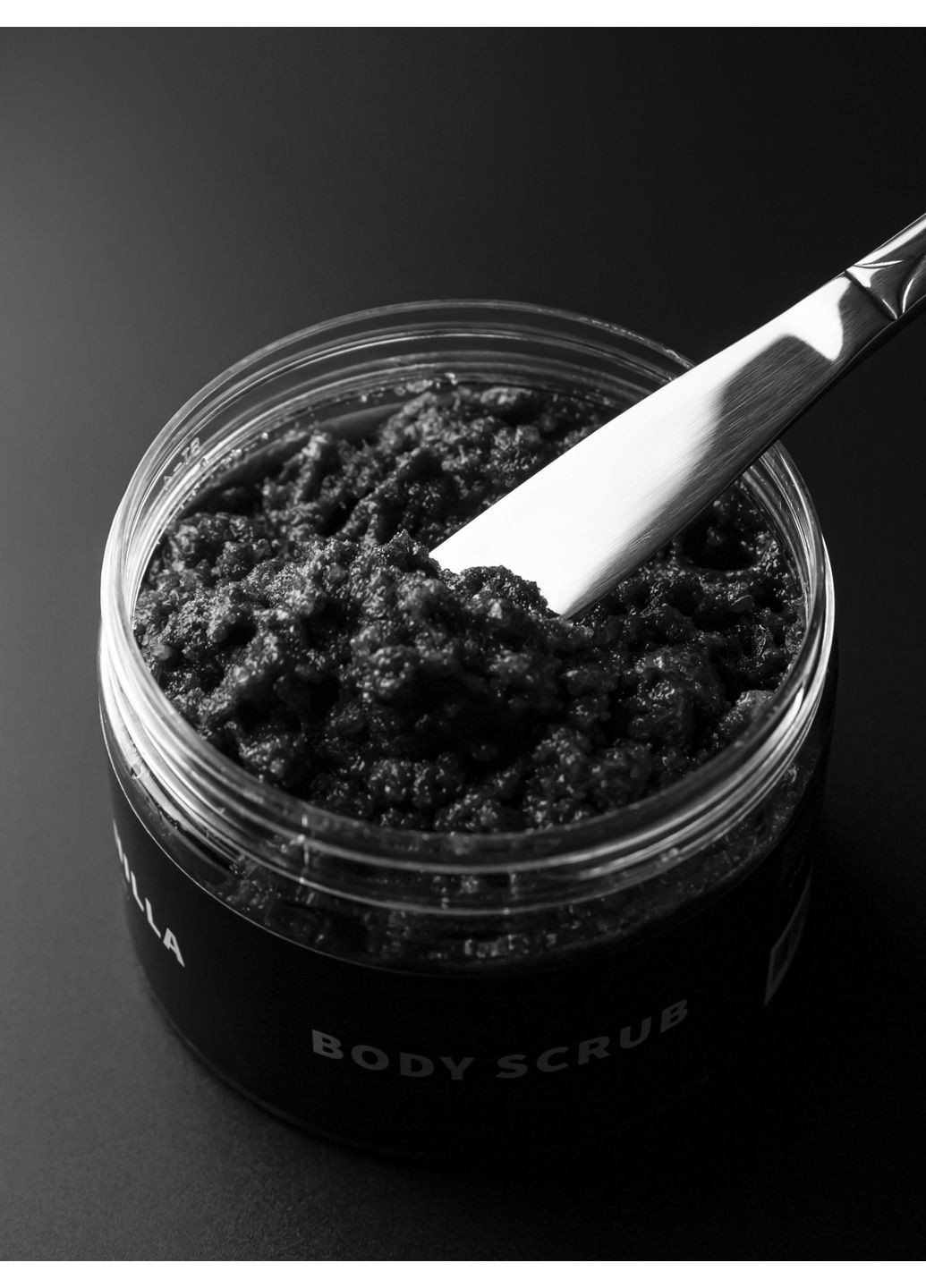 Парфюмированный скраб для тела Tobacco & Vanilla с маслом оливки сорбитолом и экстрактом липы 350 г (606) dott (362975803)