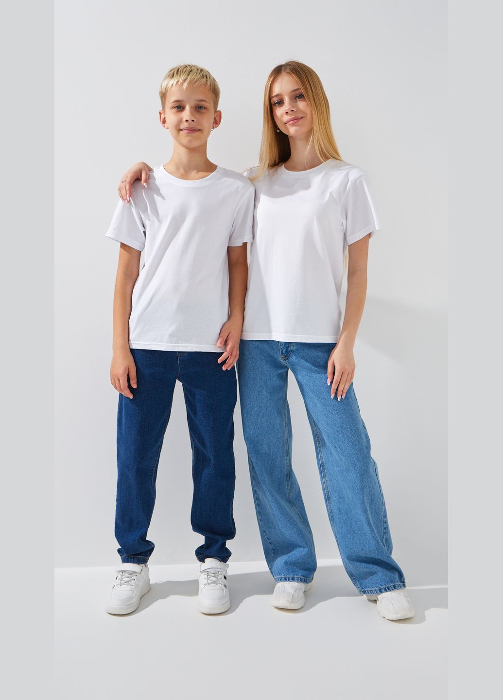 Біла літня футболка однотонна дитяча kbc02303 134 см shop (2000999239625) LAWA