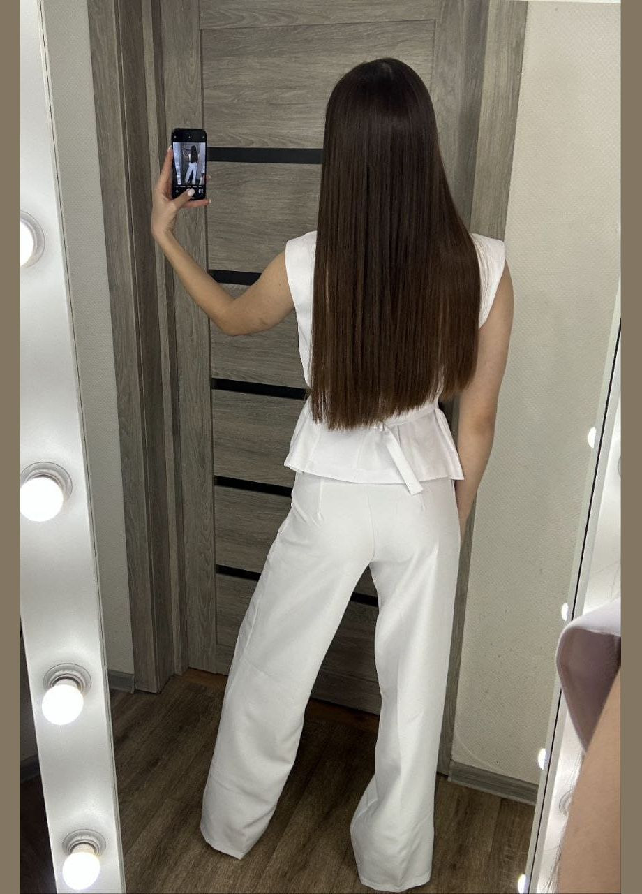 Жіночий костюм бежевого кольору New Trend (323050619)