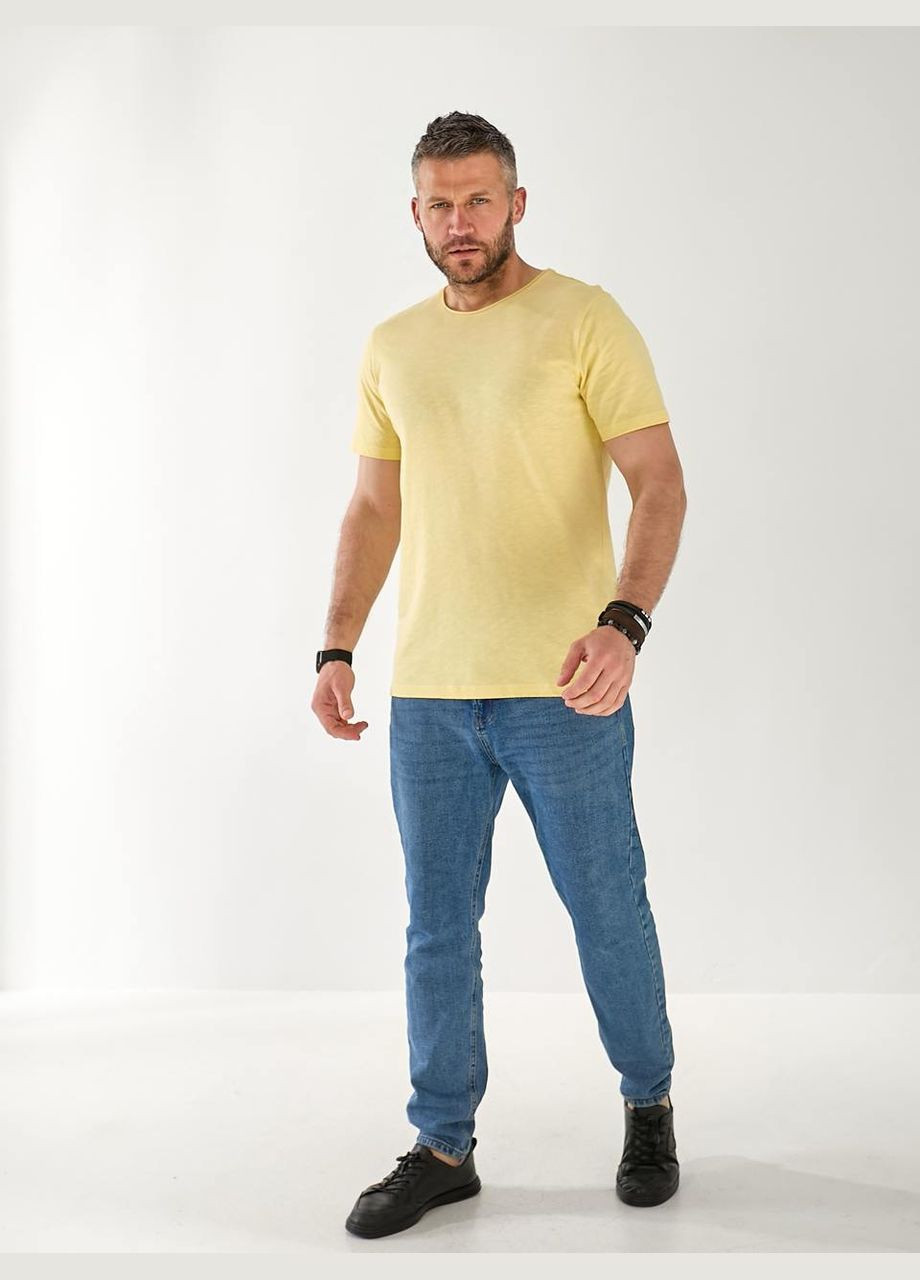 Жовта чоловіча базова футболка жовтого кольору 33313 No Brand