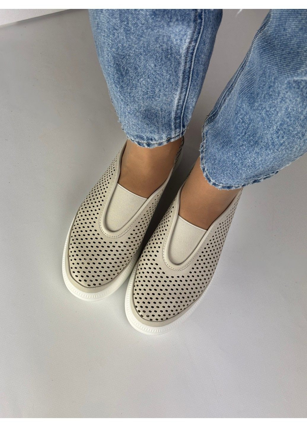 Бежевые 384 мокасины бежевые кожаные MD