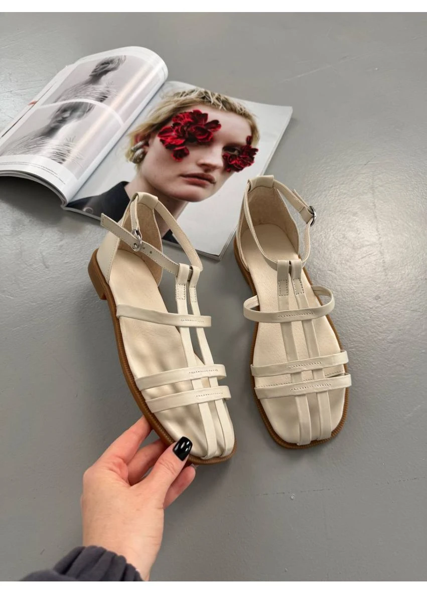 Молочные кожаные женские босоножки No Brand