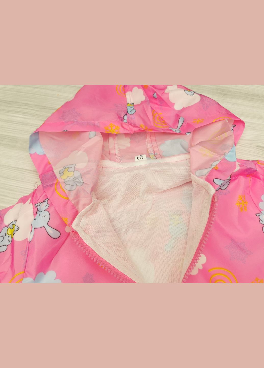 Комбинированная демисезонная ветровка для девочки малиновая 1786, размер 100 No Brand