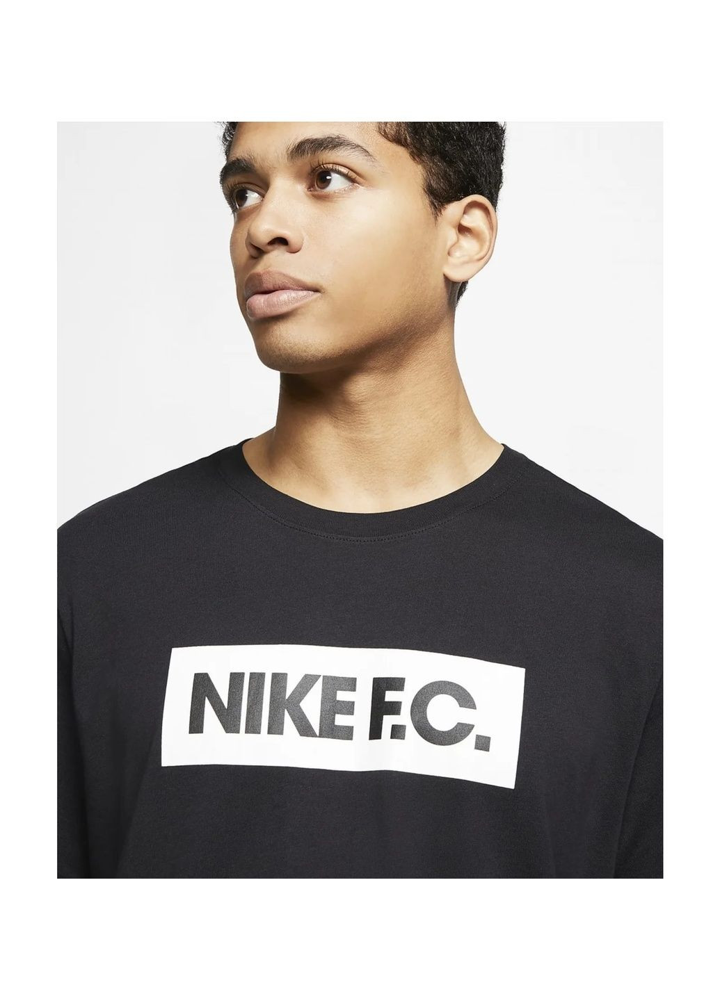 Чорна футболка чоловіча m nk fc tee essentials black Nike