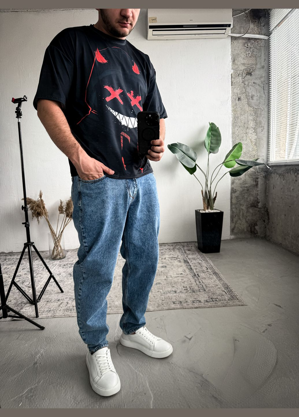 Комбінована футболка оверсайз легка темного кольору з принтом No Brand