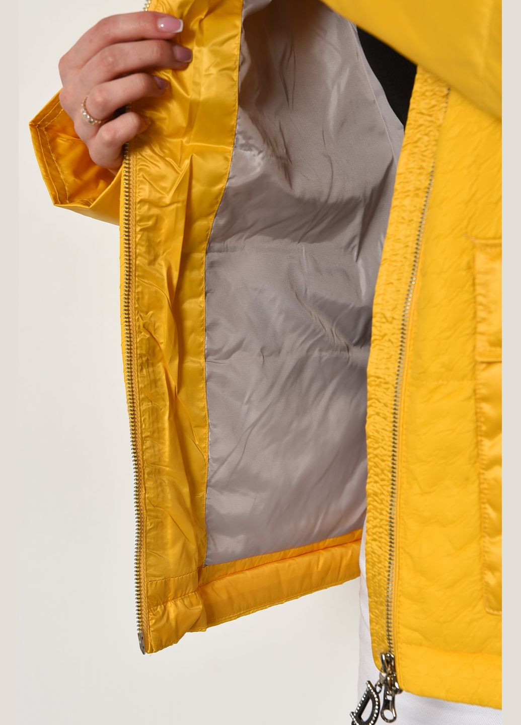 Желтая демисезонная куртка женская демисезонная желтого цвета Let's Shop