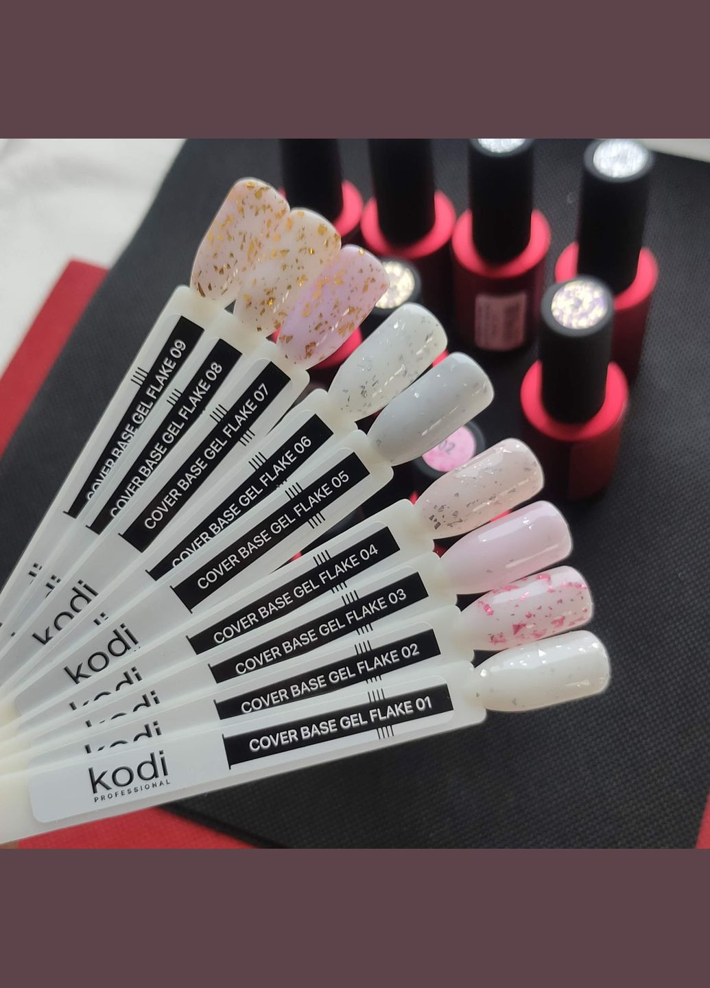 Камуфлююче базове покриття для нігтів Kodi Cover Base Flake №15 рожевий Kodi Professional 7 мл (316635513)