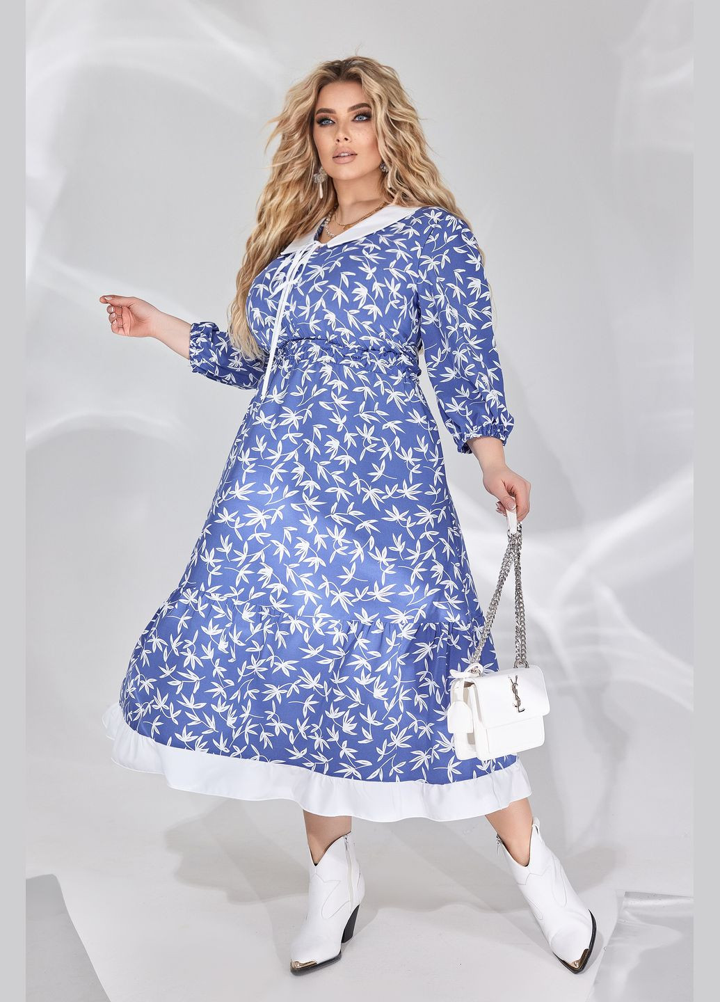 Синее повседневный приталенное платье с воланом колокол No Brand с цветочным принтом