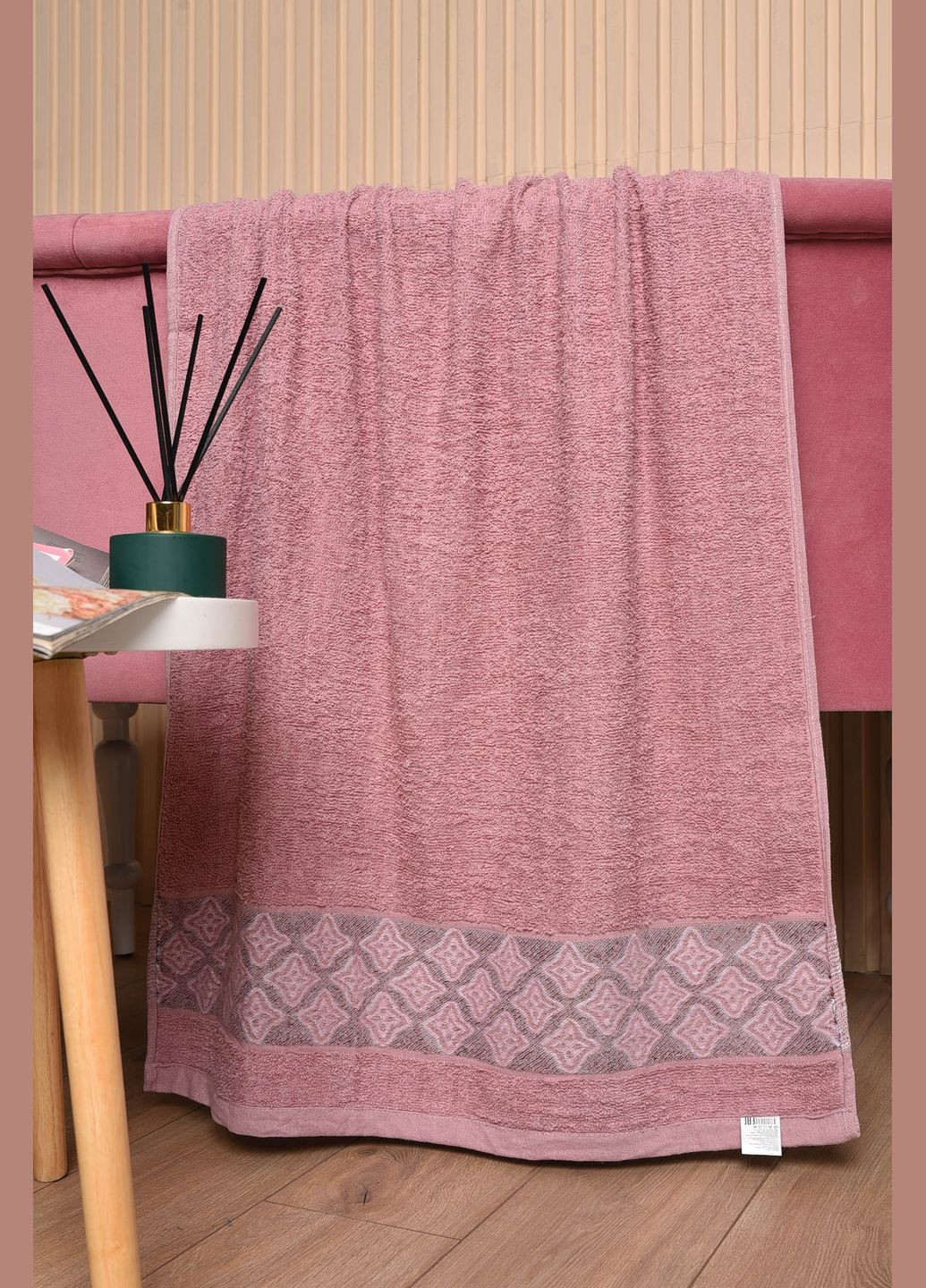 Рушник банний махровий рожевого кольору Let's Shop квітковий рожевий