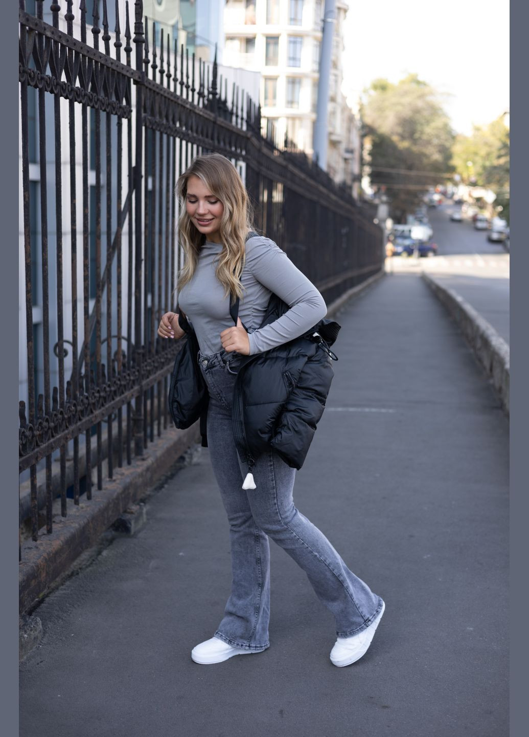 Черная зимняя зимняя женская короткая oversize куртка 116152 Yimosis