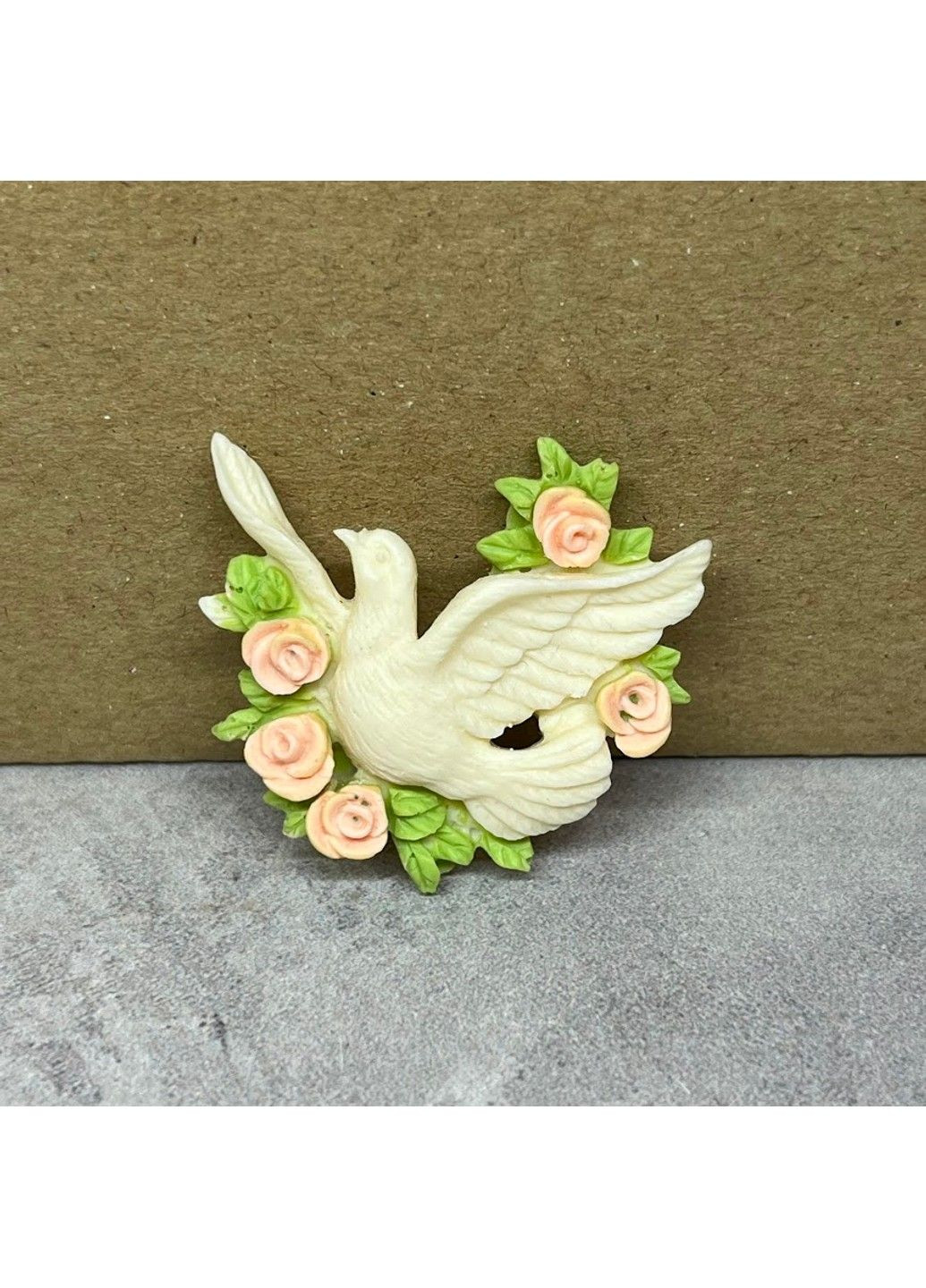 Серединка для бантиков (декор, пластик) "Голубь", 29*33 мм, арт 018700, 1 шт. No Brand (347333456)