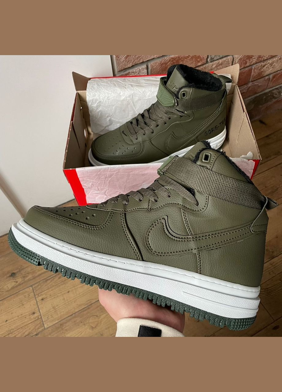 Оливковые (хаки) зимние кроссовки зимние мужские nike air force 1 winter high khaki fur gore-tex | найк аир форс 1 высокие хаки с мехом No Brand