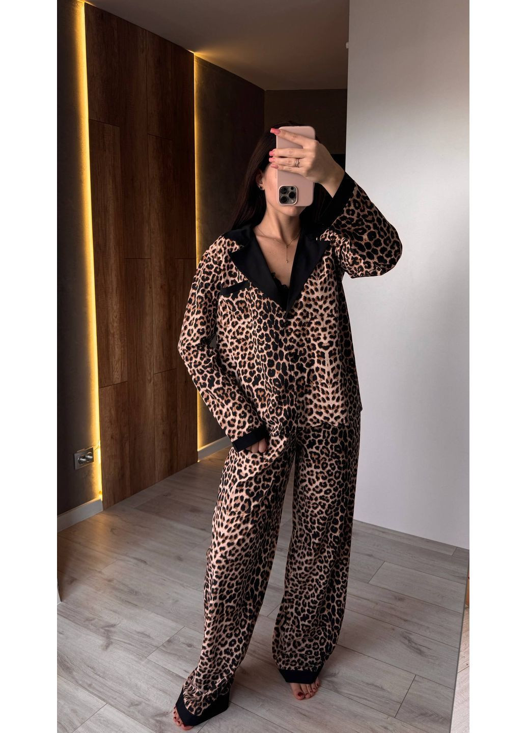 Коричневая женская пижама в принт лео Osoblyva