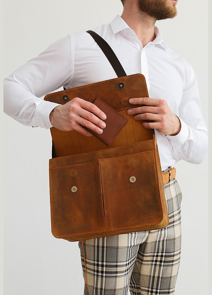 Кожаная сумка-портфель Classic светло-коричневый Crazy Horse с эффектом Pull Up (A-028638) BlankNote (327874055)