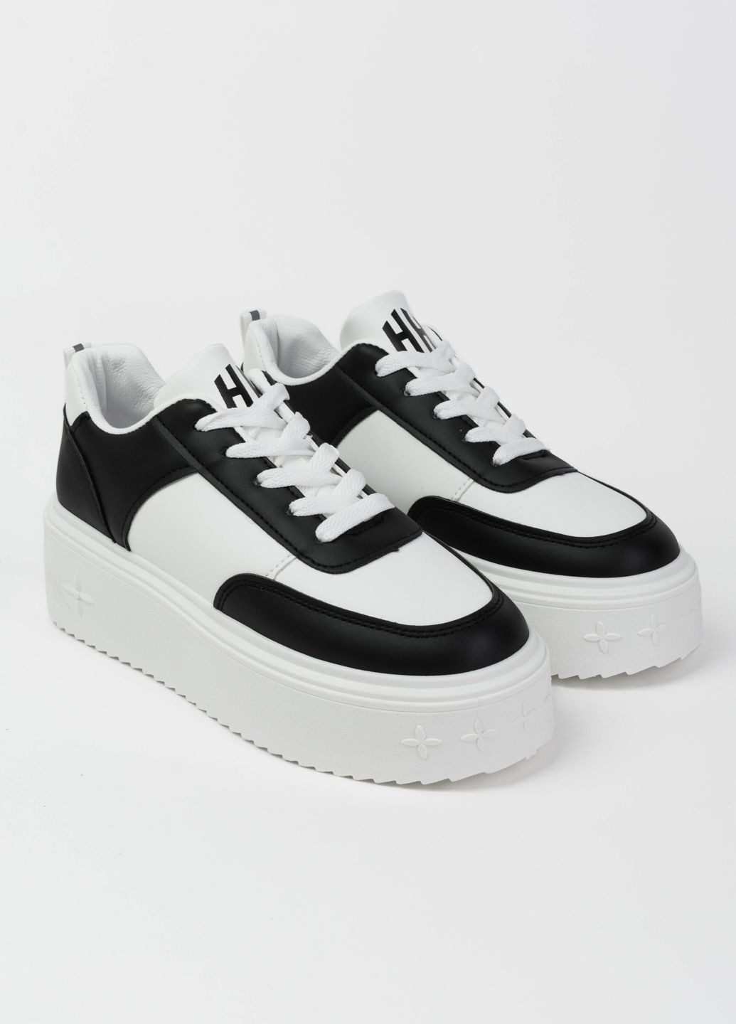 Чорні кеди жіночі 224-861 білі 345849 Power