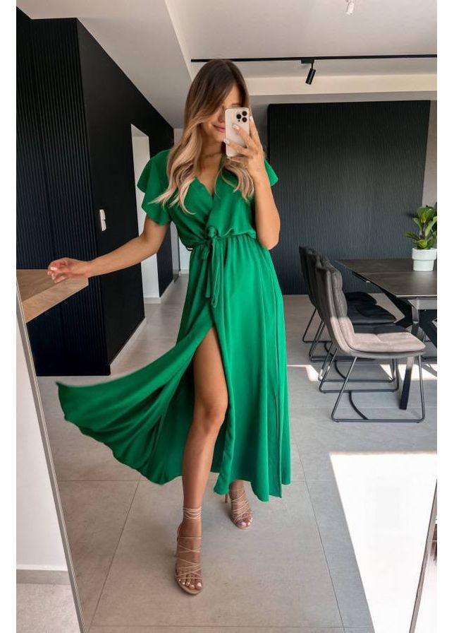 Зеленое повседневный женское платье-макси с запахом и глубоким разрезом на запах Україна однотонное