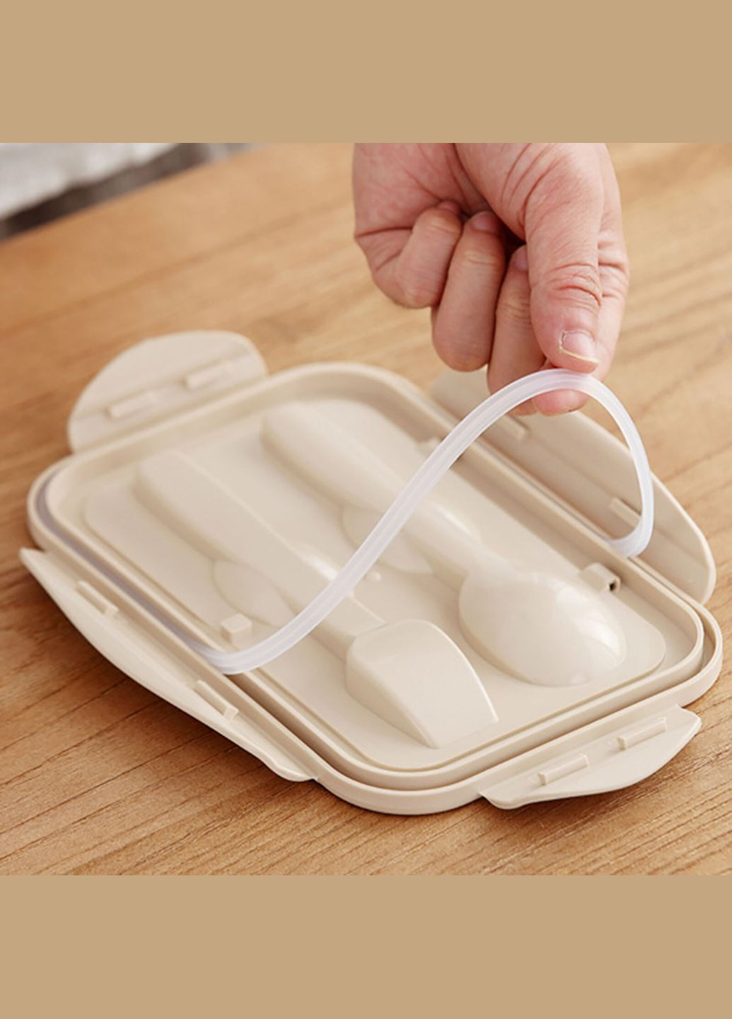 Герметичний пластиковий ланч-бокс із ложкою та виделкою LIFE 1400 мл, рожевий More (317253893)