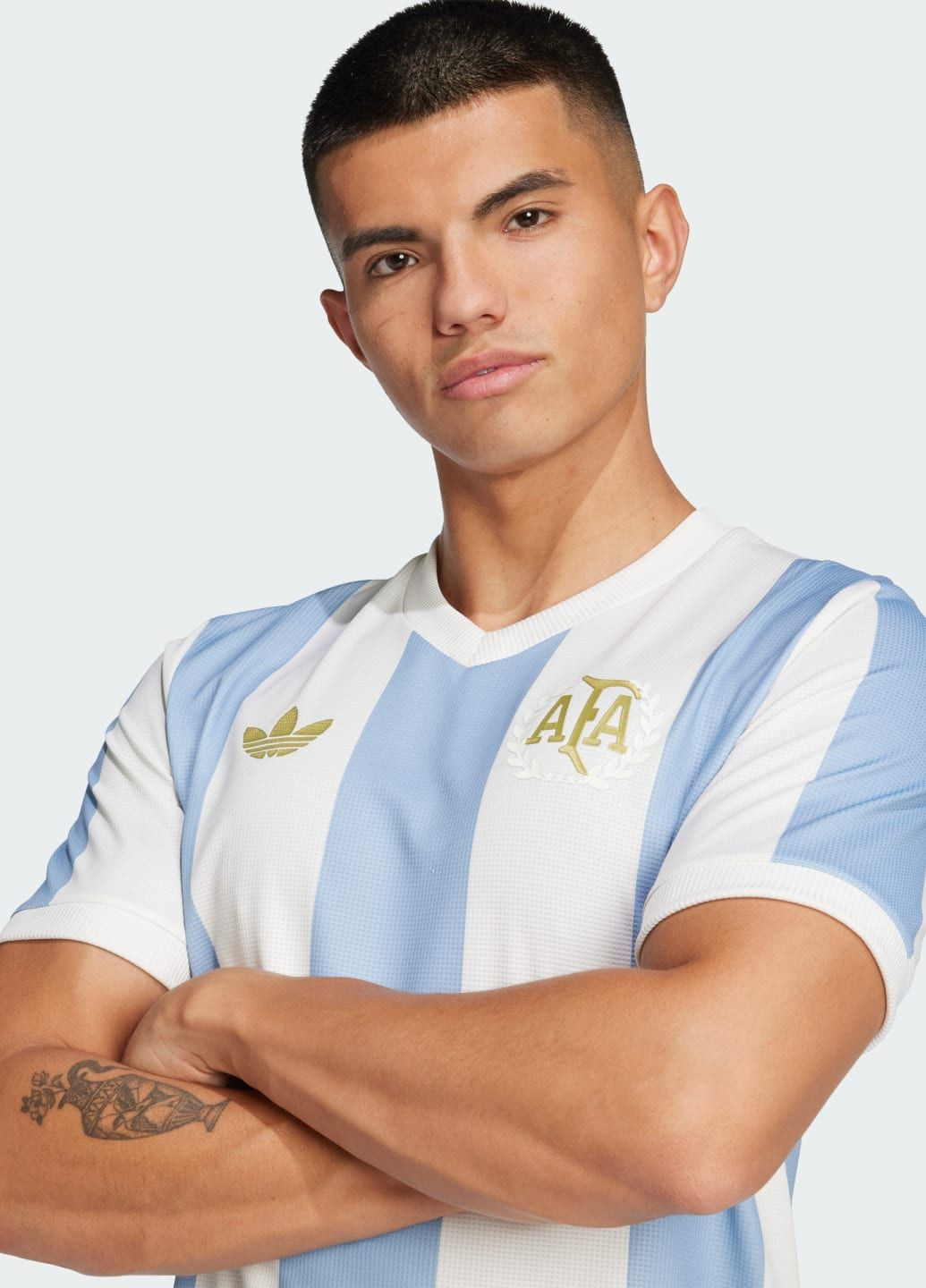 Синий демисезонный спортивный лонгслив adidas с логотипом