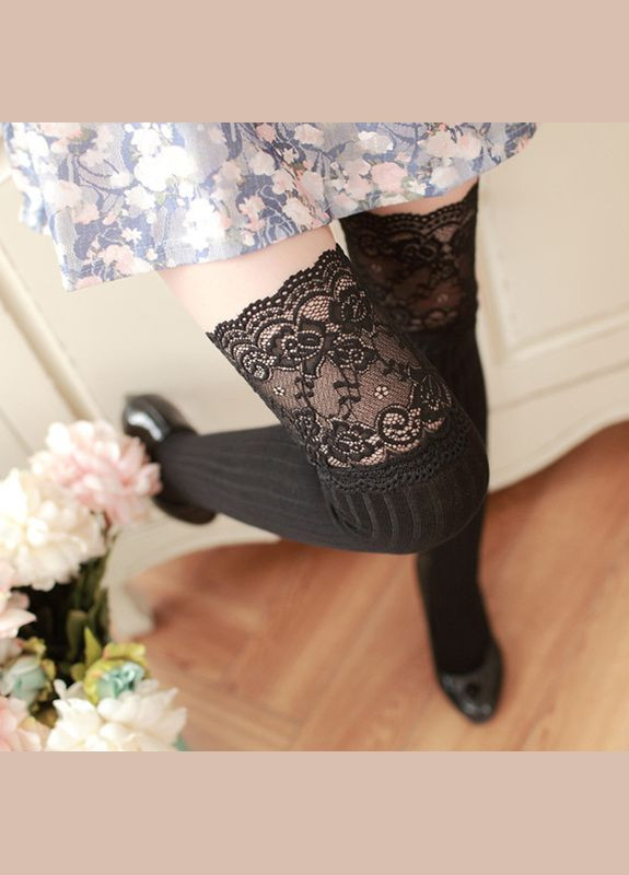 Гольфы с кружевами за колено черные One Size No Brand (308016776)