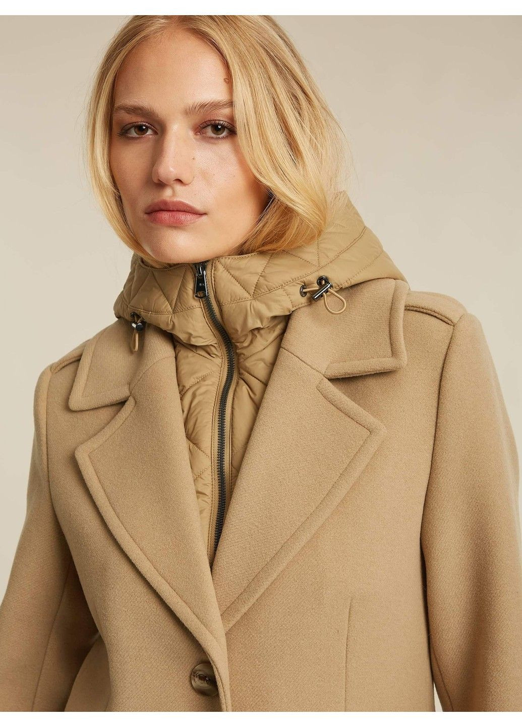Бежевая демисезонная женское пальто бежевый Beaumont