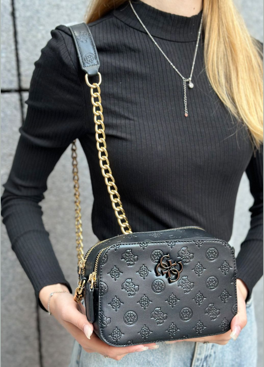 Женская прямоугольная сумка GUESS кросс-боди черная No Brand (303323006)