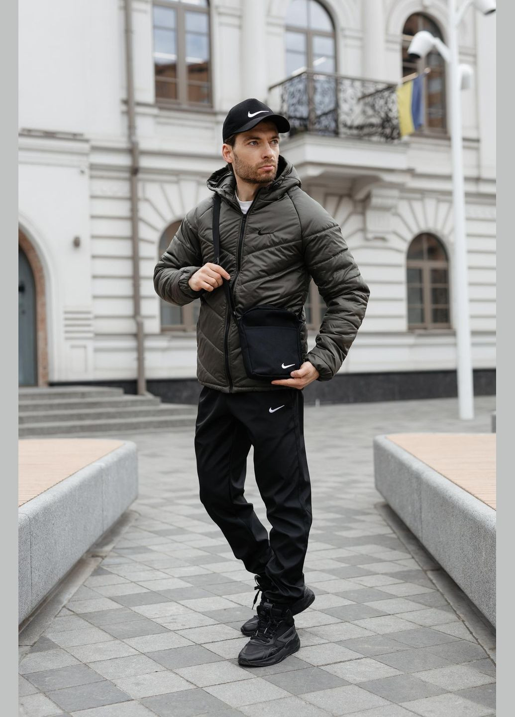 Оливковый (хаки) демисезонный комплект мужской: куртка motion хаки + штаны «president» черные. барсетка в подарок! No Brand