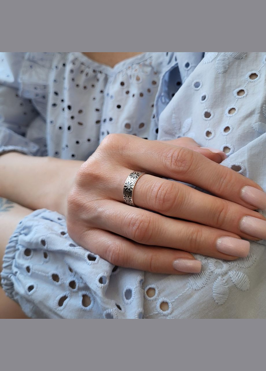 Кольцо серебряное колечко Вышиванка с Белыми Камнями.0 размер серебро 925 пробы Черненное 4670ч No Brand (316323666)